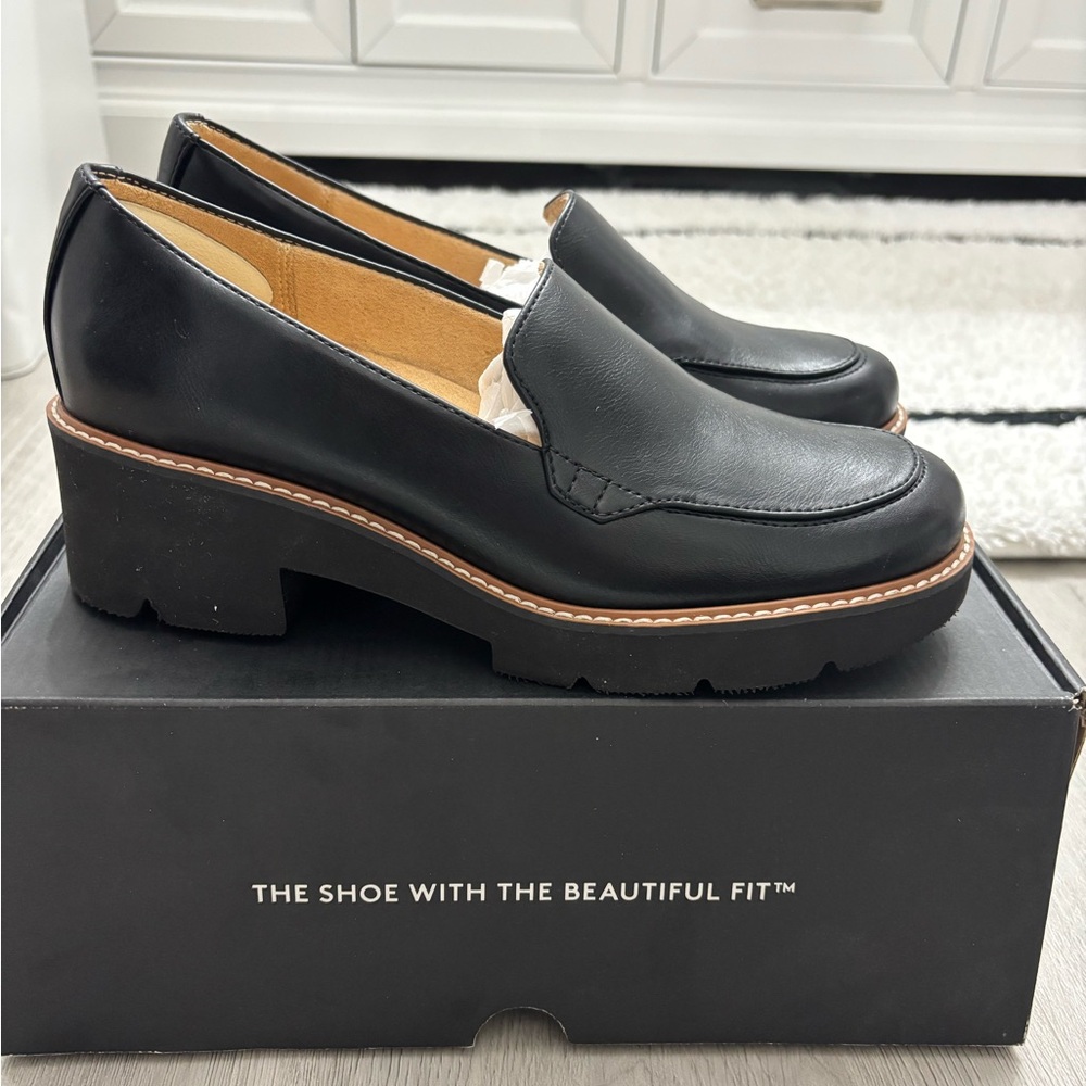 New In Box Naturalizer Black Leather Cabaret Slip-on Loafer size 7.5 - Picture 11 of 13